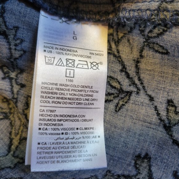 Old Navy Long Sleeve Floral Tunic. - Picture 4 of 4